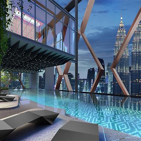 Scarletz Suites Klcc By Luxe Suites Куала-Лумпур Экстерьер фото